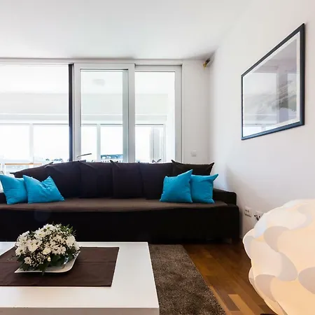 Apartment Hoplite 2br With Free Parking *