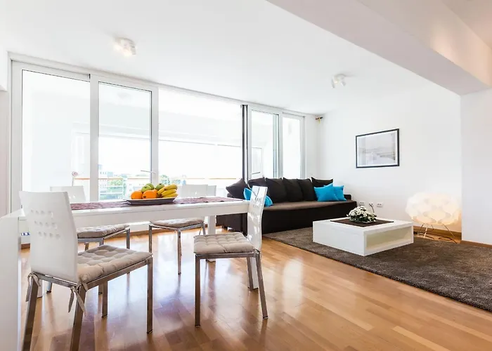 Hoplite 2br With Free Parking Apartamento